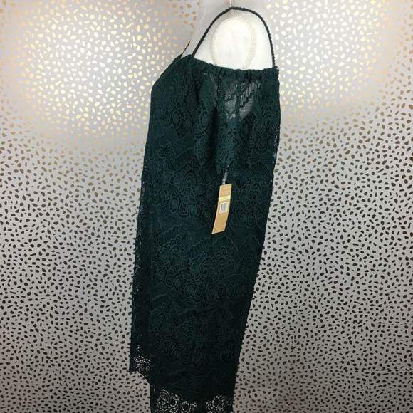 Hope & Harlow Lace Off Shoulder Shift Dress - Picture 5 of 7